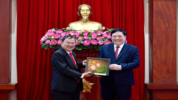 Đoàn đại biểu tỉnh Prey Veng thăm, chúc Tết tỉnh Đồng Tháp