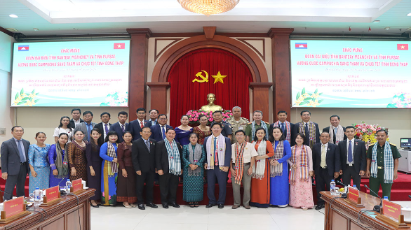 Đoàn đại biểu tỉnh Banteay Meanchey và Pursat thăm, chúc Tết tỉnh Đồng Tháp