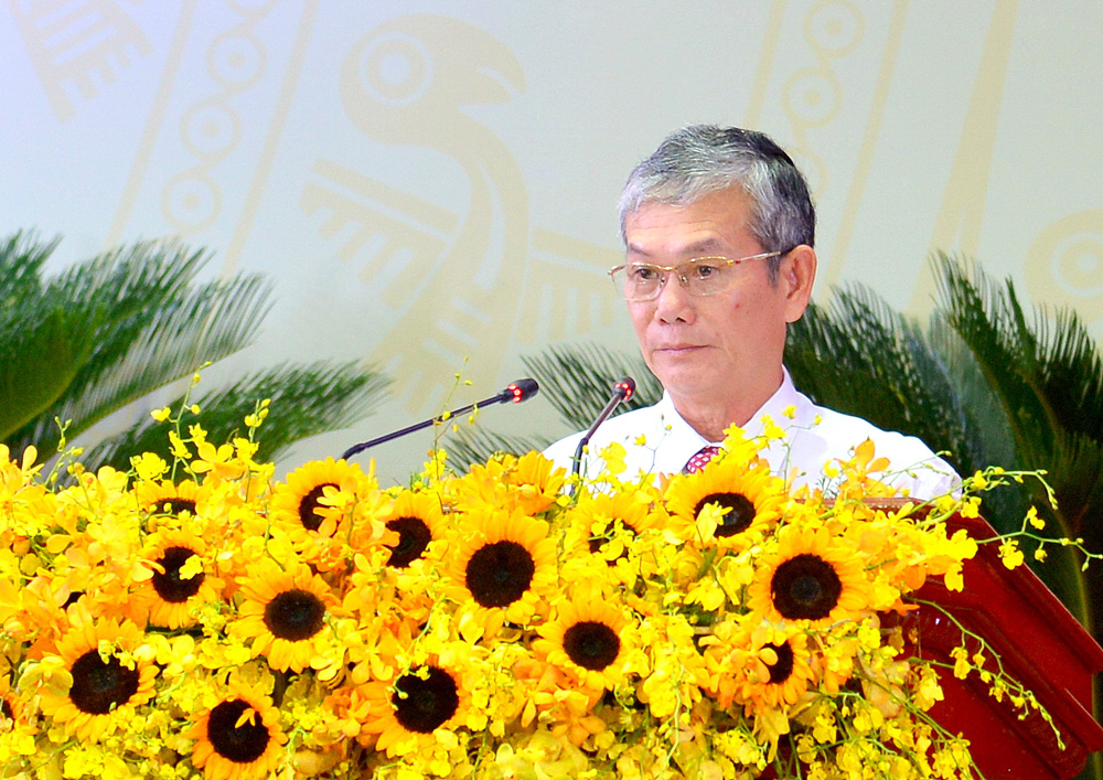 Phát huy sức mạnh khối đại đoàn kết toàn dân tham gia xây dựng Đảng, chính quyền trong sạch vững mạnh