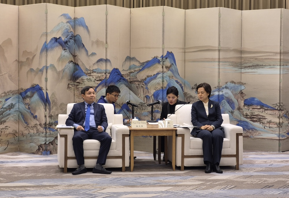 Đoàn công tác Đồng Tháp thăm và làm việc tại Hà Nam (Trung Quốc)