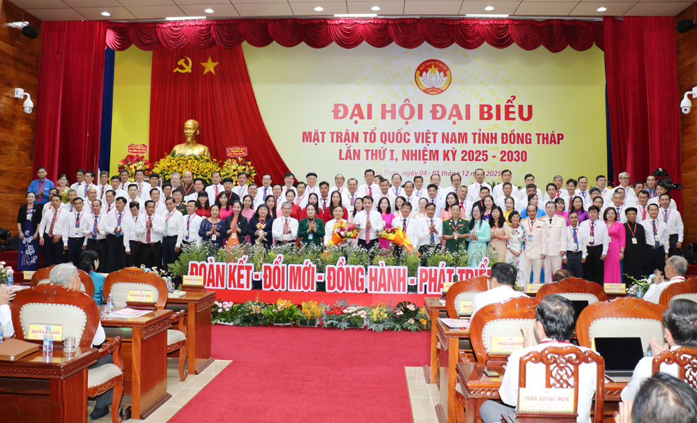 Đồng chí Phan Văn Thắng giữ chức Chủ tịch Ủy ban MTTQ Việt Nam tỉnh