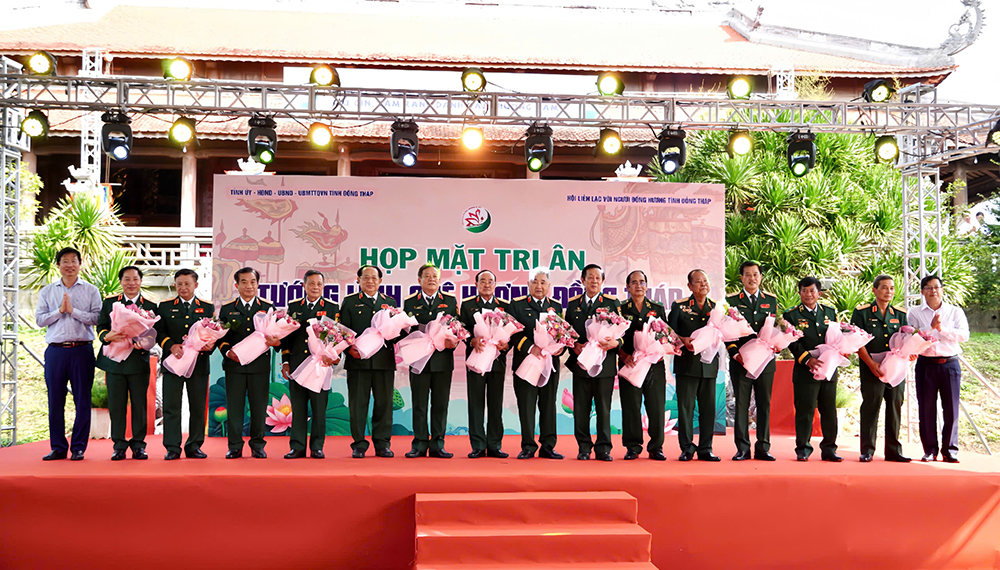 Ấm áp ngày họp mặt tướng lĩnh quê hương Đồng Tháp