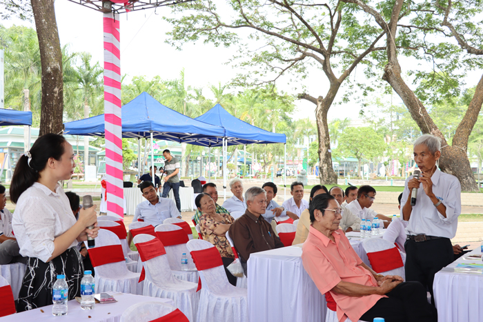 Nhà vườn, doanh nghiệp, chuyên gia cùng bàn chuyện thu hoạch, bảo quản xoài