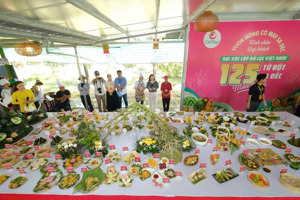 Kỷ lục Việt Nam: 125 món bánh dân gian từ bột Sa Đéc