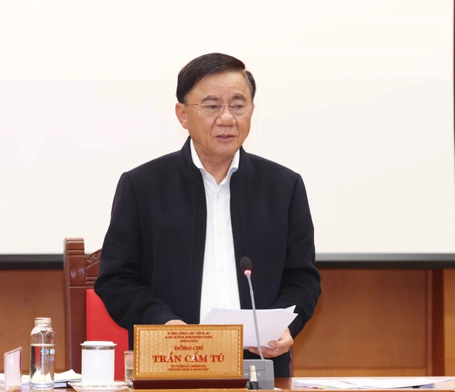 Ủy viên Bộ Chính trị, Thường trực Ban Bí thư Trần Cẩm Tú nhấn mạnh việc cập nhật kiến trúc chuyển đổi số trong cơ quan Đảng             Ảnh: TTXVN